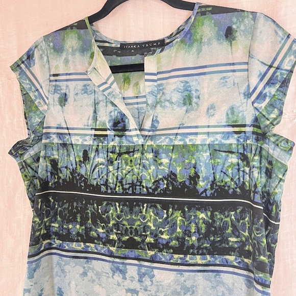 Ivanka Trump Semi-Sheer Career - Picture 3 of 7